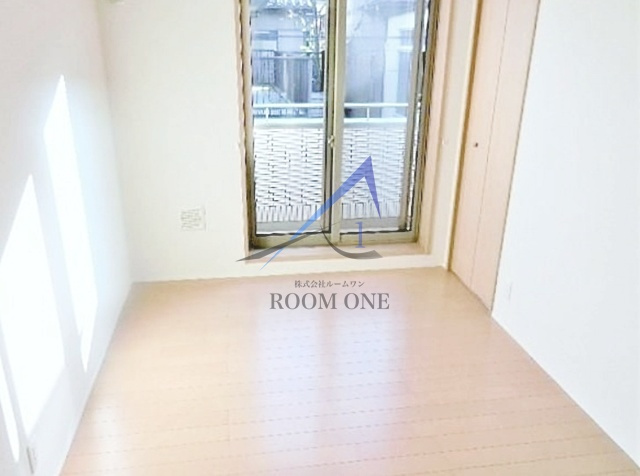 ソルディアス クローバーの居間・リビング|洋室のお部屋です。