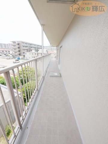 明石東二見スカイハイツ　3階のバルコニー