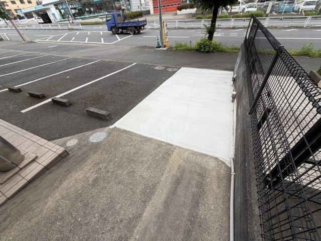 ハイツ南海の駐車場