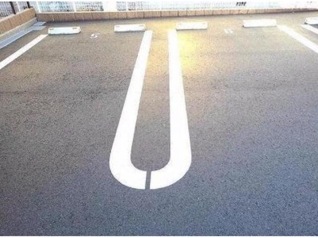 アリエス・コーポの駐車場