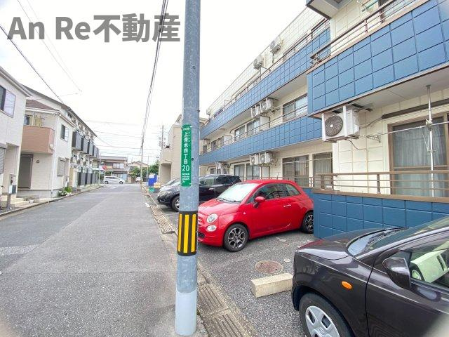 川口市上青木４丁目のアパートの駐車場