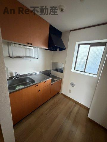 川口市上青木４丁目のアパートのキッチン
