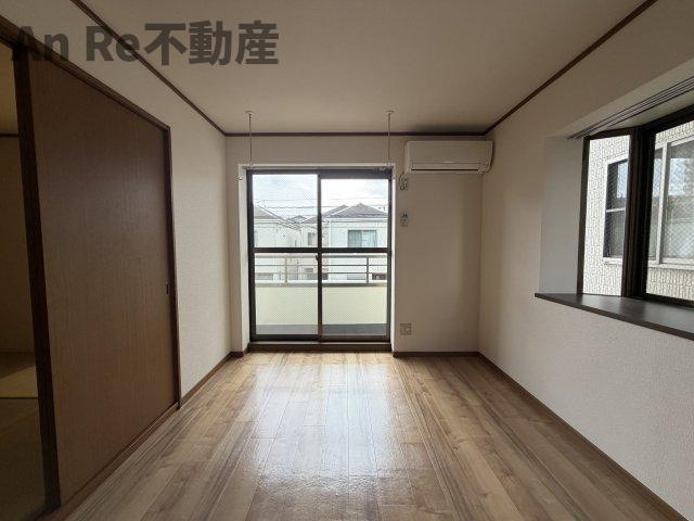 川口市上青木４丁目のアパートの居間・リビング