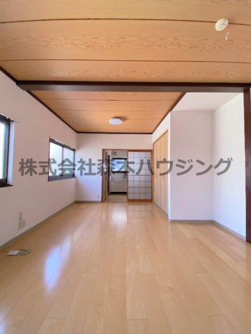 【洋室】 | 　エアロプレーン春日 | 使い勝手のいい洋室です