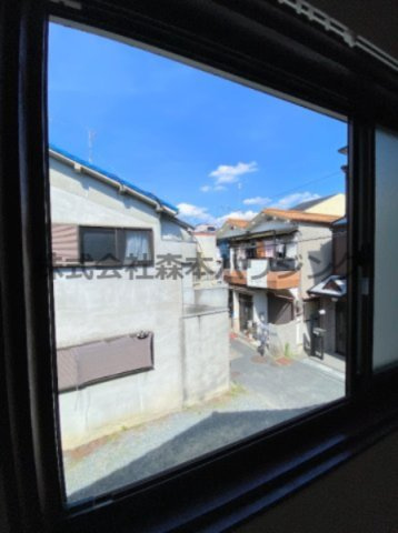 【展望】 | 　エアロプレーン春日 | 室内からの眺望です