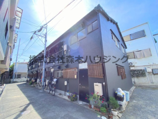 【外観】 | 　エアロプレーン春日 | 外観は落ち着いています