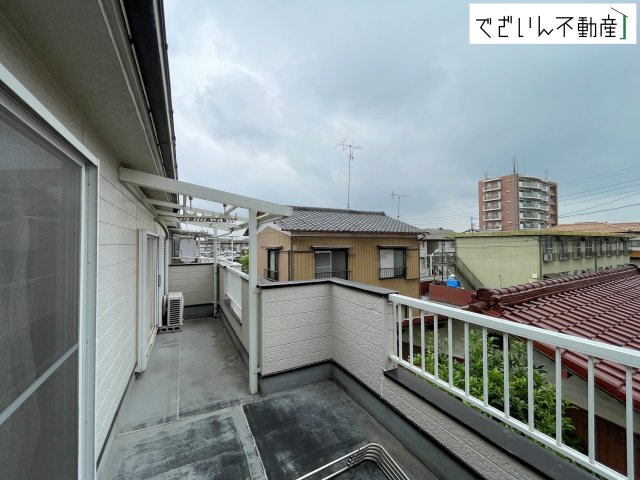 【バルコニー】 | 行田市清水町　中古住宅   | 現地(2026年5月撮影)