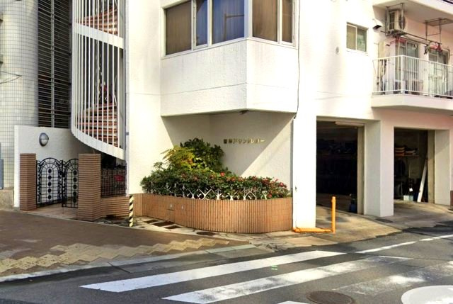 新神戸サンクレバーのエントランス