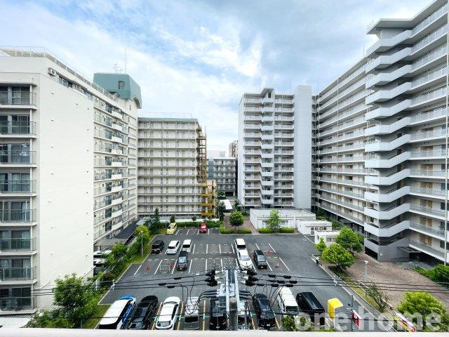 オリエント新大阪アーバンライフの展望|◆南側バルコニーからの眺望です！前は駐車場で遮る建物がなく、開放感のある眺望です！