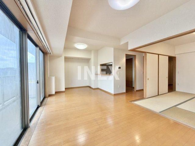 横浜市港南区上大岡西１丁目の賃貸マンションの居間・リビング