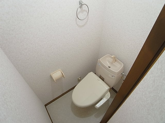 グレースシャトーのトイレ|温水洗浄付きのトイレ