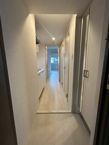 エスリード難波AGREAの玄関