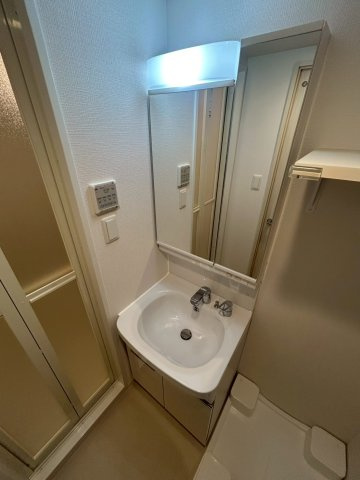 エスリード難波AGREAの洗面所