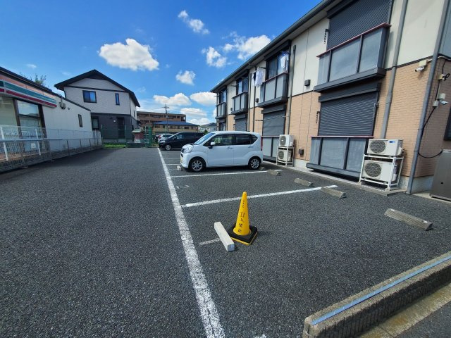 フィオーレの駐車場|駐車スペースもあります