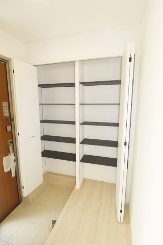 矢吹町曙町第４　　　１号棟　　　善郷小学校、矢吹中学区の玄関