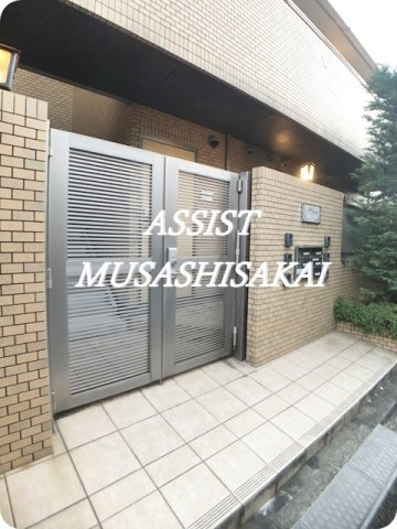 プラムのエントランス|別部屋同仕様の写真です。