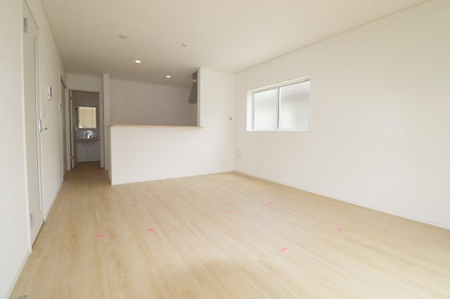 矢吹町曙町第４　　　２号棟　　　善郷小学校、矢吹中学区の居間・リビング