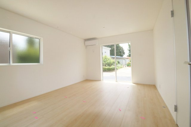 矢吹町曙町第４　　　２号棟　　　善郷小学校、矢吹中学区の居間・リビング