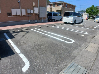 【駐車場】 | ミルキーウェイＡ