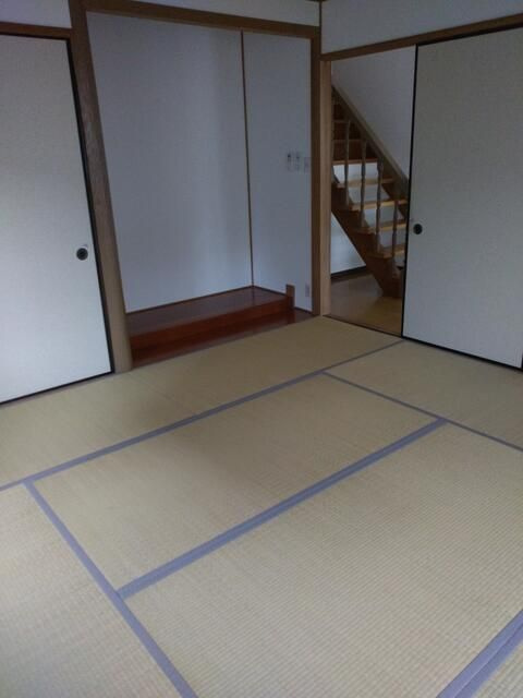 ＫＭ－４５Ａ　大津室貸家の内装