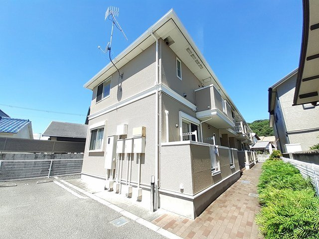 シュライン・フロント