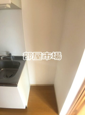 エスペルーモ本所吾妻橋のキッチン|冷蔵庫置場
