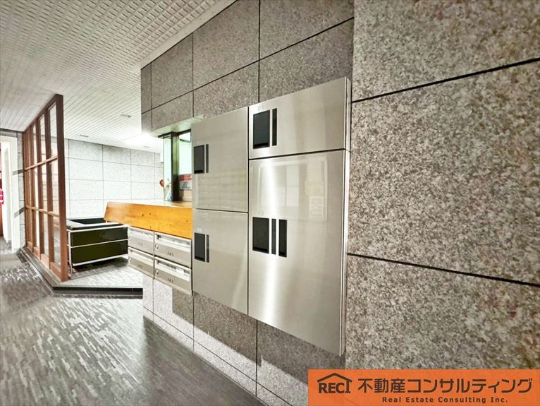 メゾンドール住吉北のエントランス