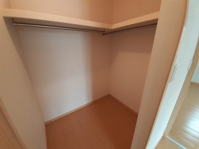 シン．シン．ハウスＢのその他