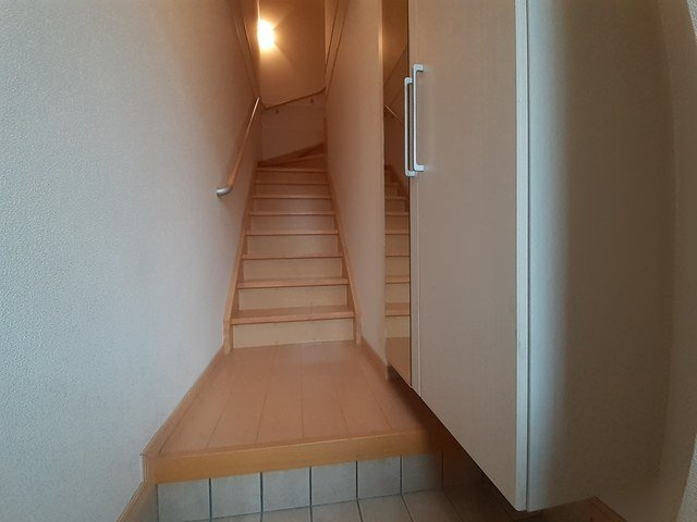 シン．シン．ハウスＢの玄関
