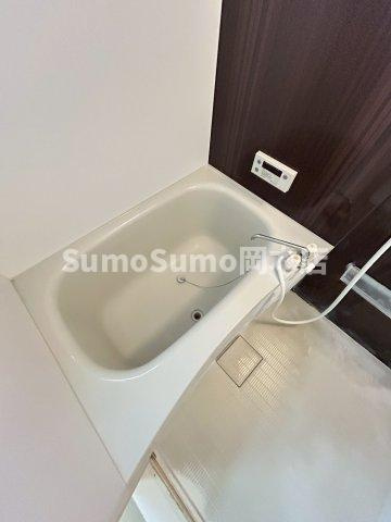 アクロス芦屋西アパートメントⅡの浴室|日々の疲れを癒すお風呂付です