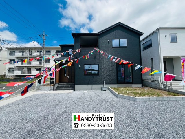 【Livele Garden】　古河市三和　全2邸