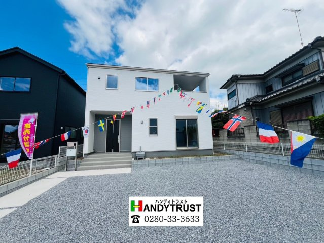 【Livele Garden】　古河市三和　全2邸
