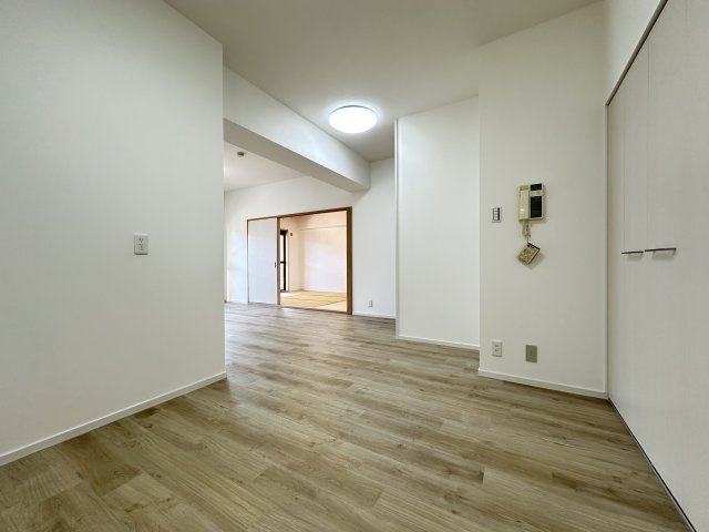 南向き&全室リフォーム済！シティコーポ滝の水一号館の内装