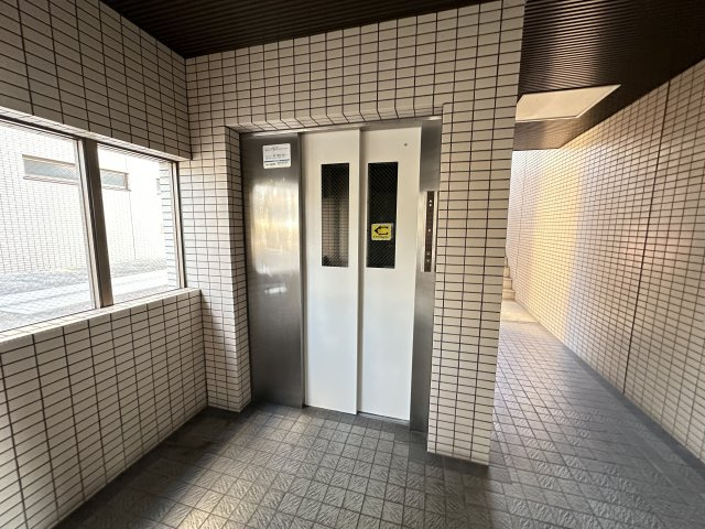 南向き&全室リフォーム済！シティコーポ滝の水一号館のその他共用部分