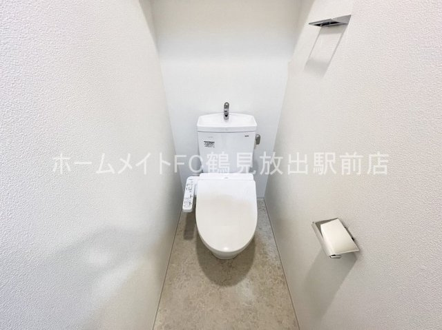 東大阪市高井田西６丁目の賃貸マンションのトイレ