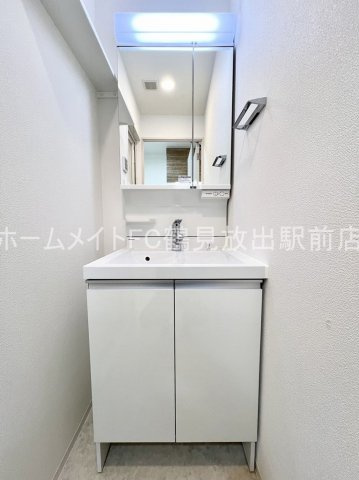 東大阪市高井田西６丁目の賃貸マンションの独立洗面台