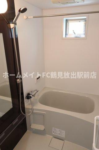 大阪市鶴見区諸口１丁目のアパートの浴室