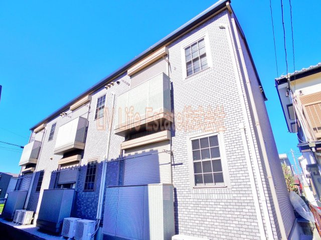 東村山市萩山町１丁目のアパートの外観