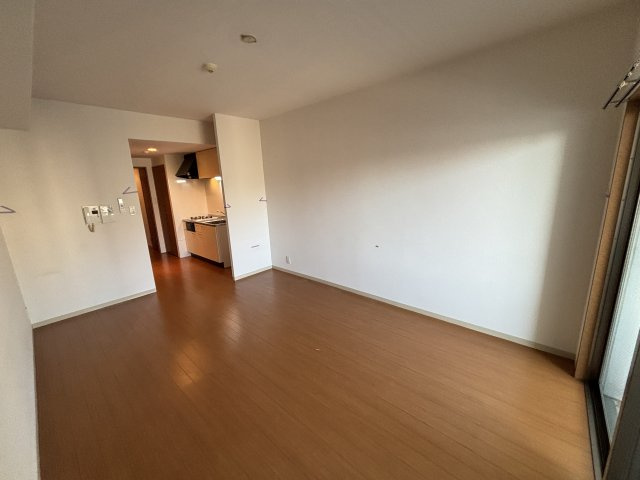 グラビスコート加古町の洋室