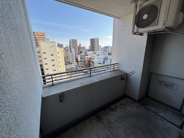 グラビスコート加古町のバルコニー