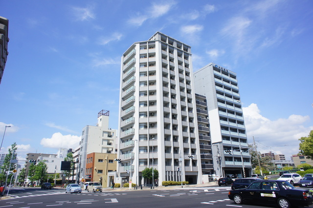 グラビスコート加古町の外観
