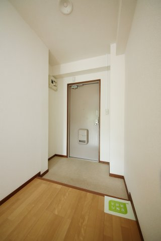 スターヒルズマルサンの玄関