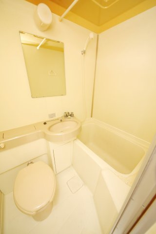 スターヒルズマルサンの浴室|別部屋同間取りのお写真となります。参考にご覧くださいませ。