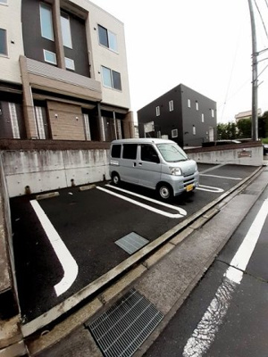 【駐車場】 | ミニョンメゾン | 駐車場です