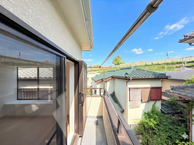 戸塚区戸塚町　中古戸建て　第2のバルコニー|◆日当たり良好なバルコニー！毎日のお洗濯にも嬉しいですね！