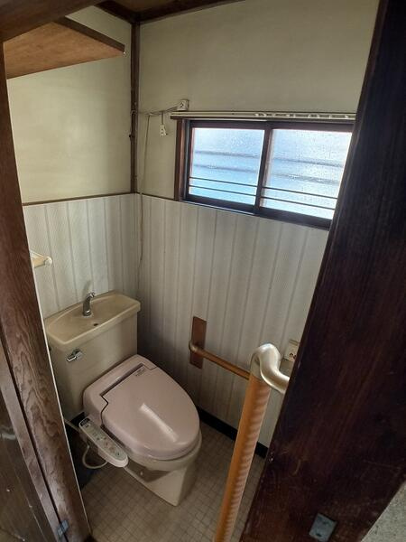 松戸市西馬橋３丁目戸建のトイレ|内装リフォーム前