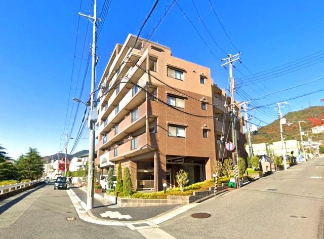 ヴェルビュ六甲山手の外観|オートロック、セキュリティのしっかりした物件です。
