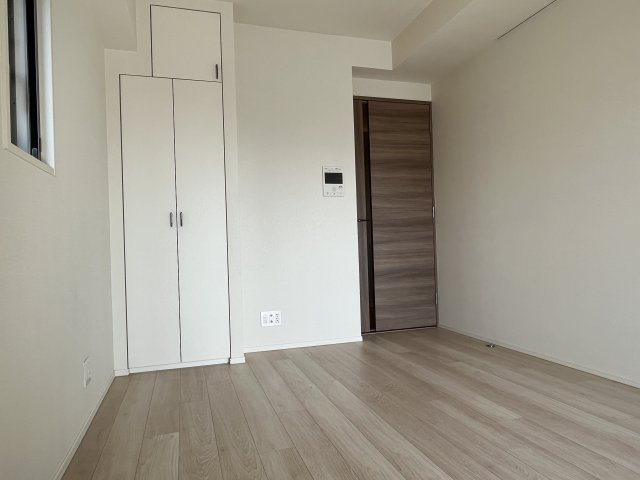 アトラス新宿左門町の居間・リビング