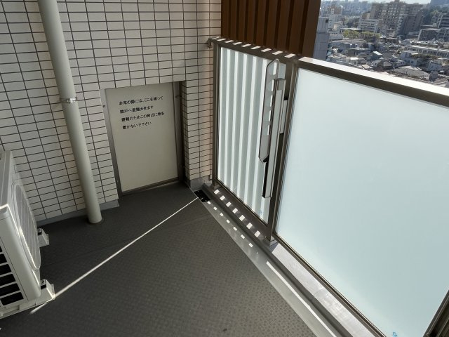 アトラス新宿左門町のバルコニー