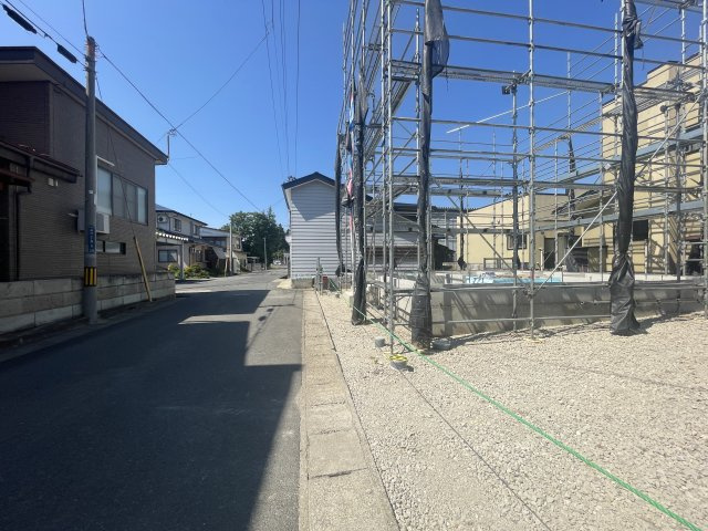 新築戸建・新築建売　米沢市城北第1　北部小・第四中の前面道路含む現地写真